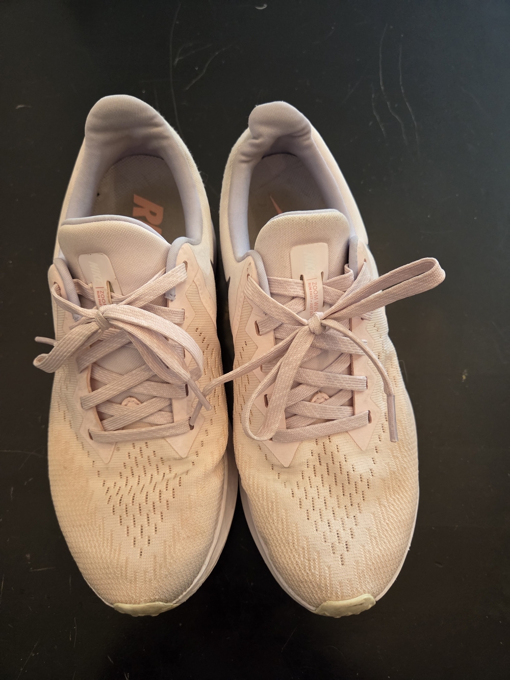 Nike Women’s Zoom Winflo 6 Light Pink Sneakers. Size 7